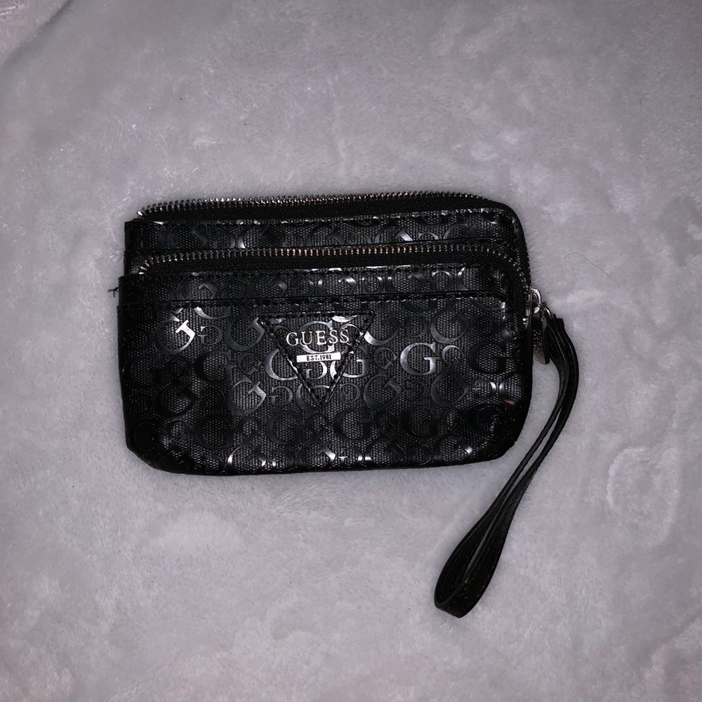 Guess wristlet
